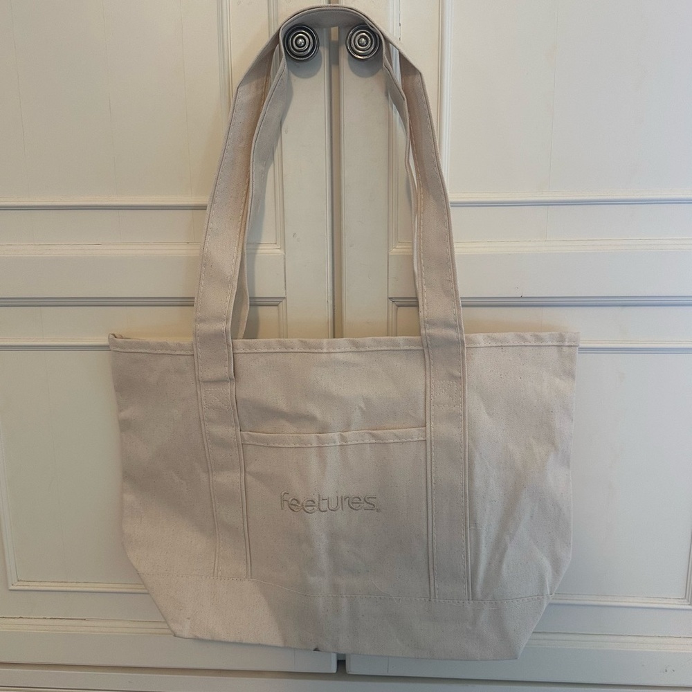 Feetures Ivory Embroidered Canvas Beach Boat Shoulder Tote Bag